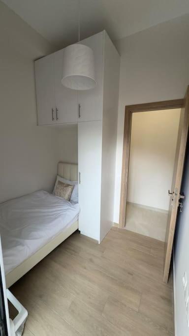 New Center Apartment Near Metro 아테네 외부 사진